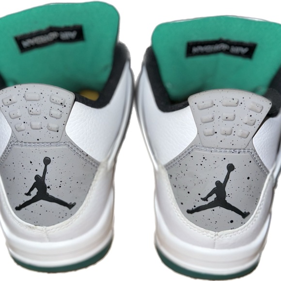 lucid green 4s